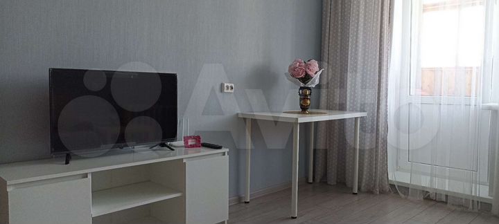 2-к. квартира, 65 м², 3/12 эт.