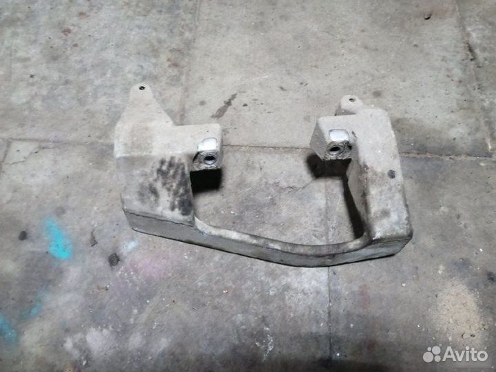 Кронштейн МКПП Mercedes-Benz Vito W638