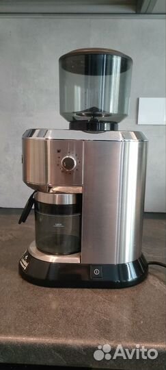 Кофемолка De'Longhi KG 520.M