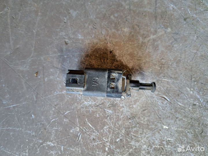 Датчик стоп-сигнала Chevrolet Lacetti