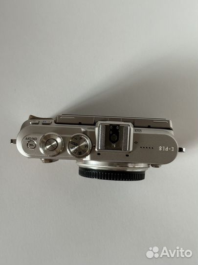 Фотоаппарат Olympus E-PL8 brown (на запчасти)