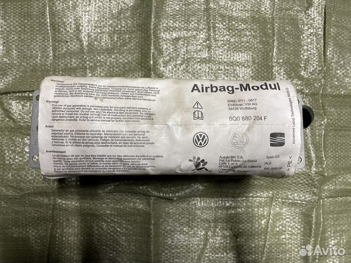 Подушка безопасности в торпедо Skoda Fabia 2001