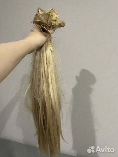 Волосы на заколках