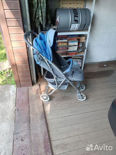 Прогулочная коляска