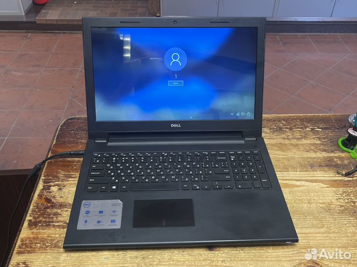 Ноутбук Dell Inspiron 15