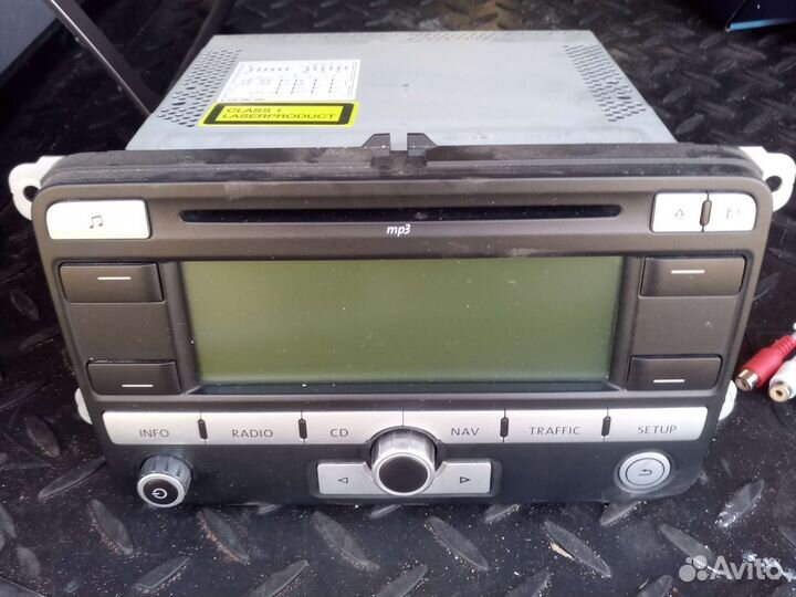 Автомагнитола бу Volkswagen Touran 2008г