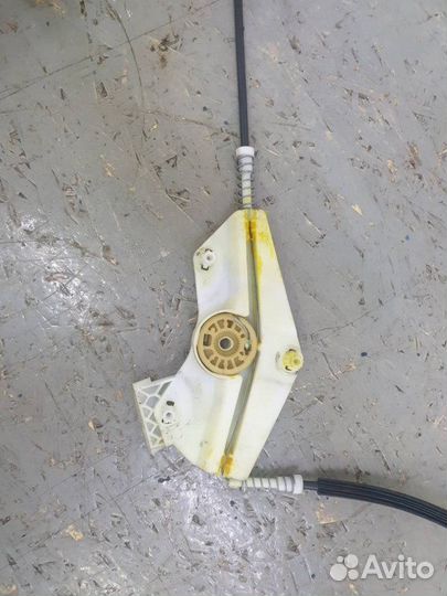 Стеклоподьемник передний правый Mercedes E-Class