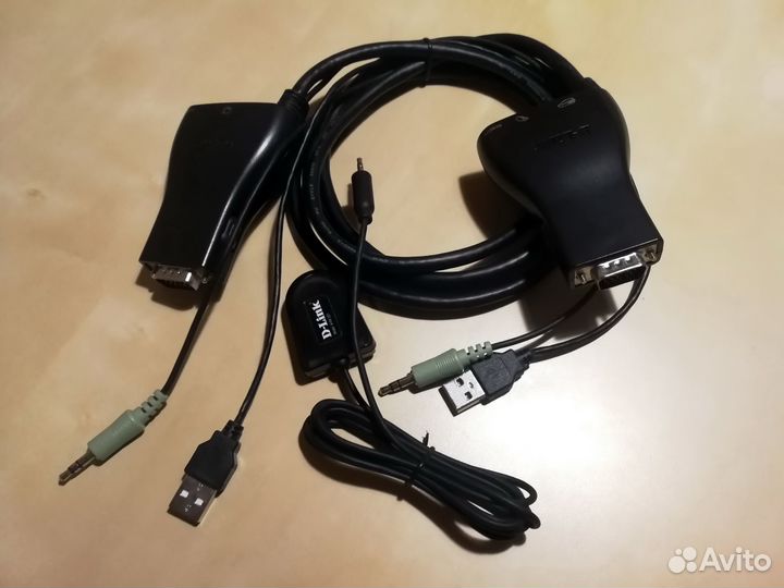 Переключатель D-link KVM-221/В1