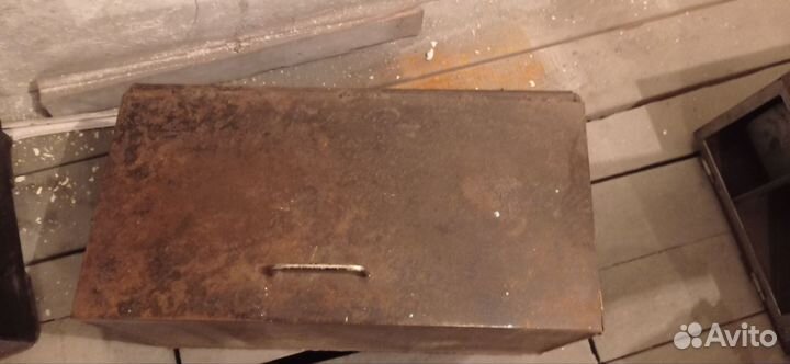 Ящик металлический