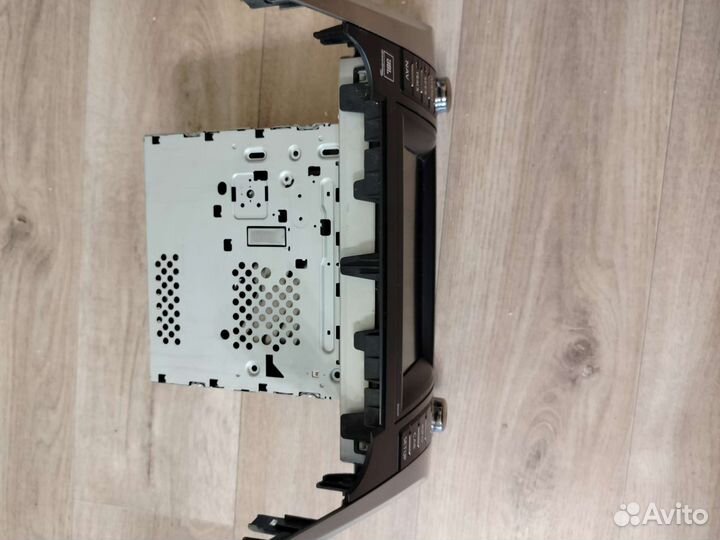 Штатная магнитола на toyota camry 50