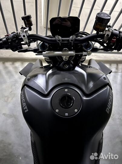 Ducati streetfighter v4s