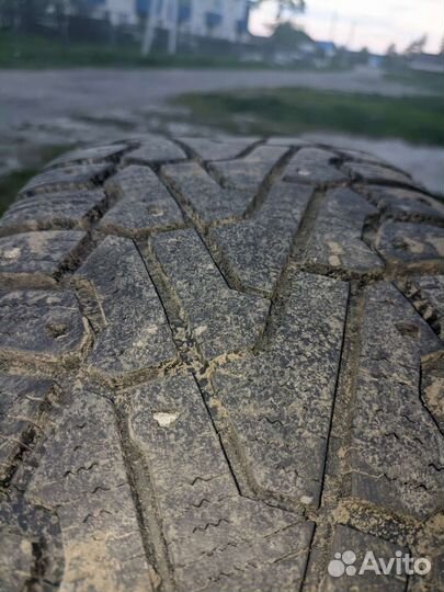 Pirelli Ice Zero 215/65 R16 102