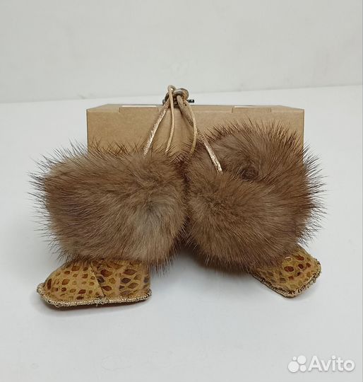 Меховые сувениры