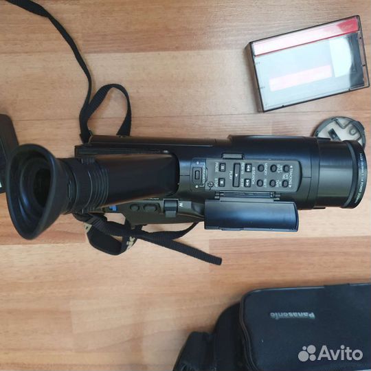 Кинокамера Panasonic RX6