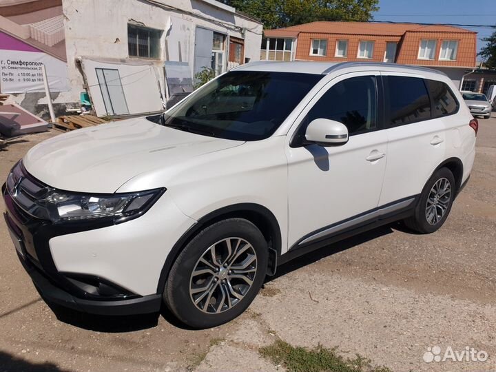 Mitsubishi Outlander 2.0 CVT, 2017, 165 700 км
