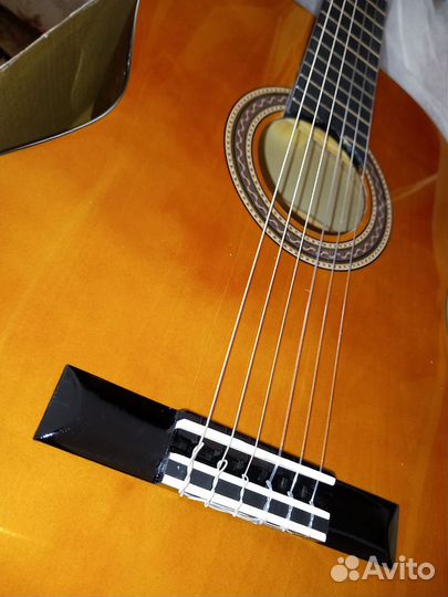 Классическая гитара Valencia VC104