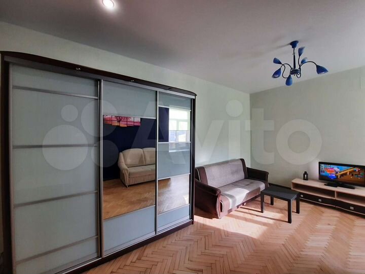 Комната 24 м² в 4-к., 5/5 эт.