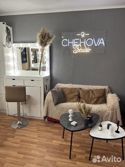 Аренда рабочего места визажист/мастер маникюра