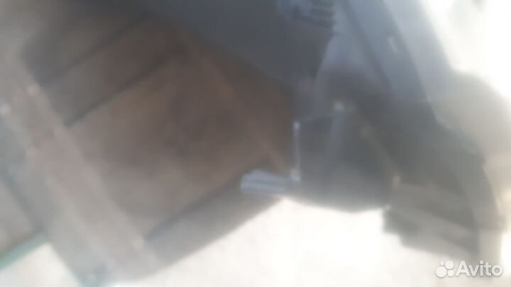 Фара левая Киа Рио 2013г сломано одно ушка