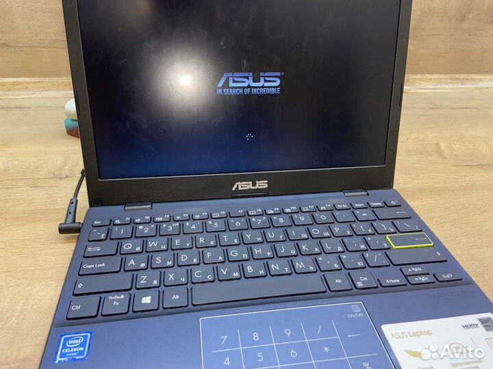 Ноутбук asus
