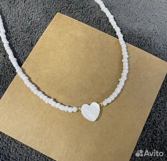 Ожерелье с сердечком новое