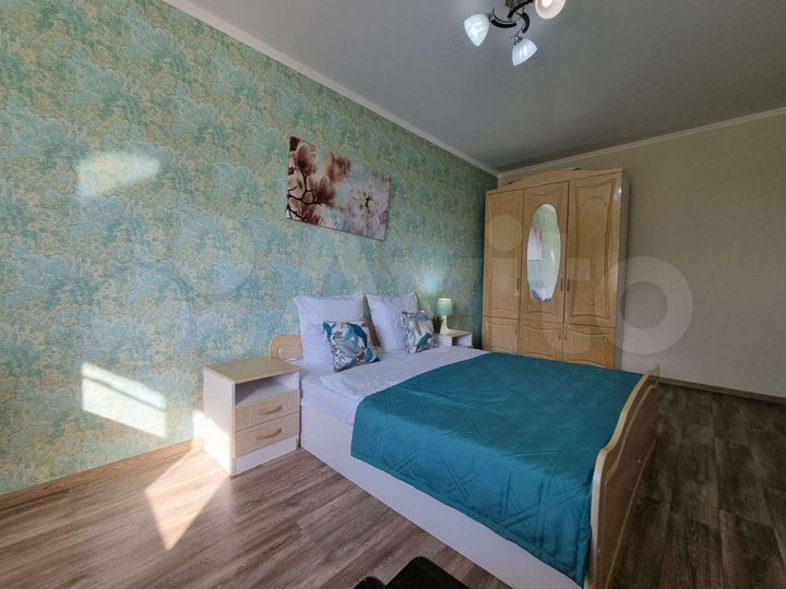 2-к. квартира, 70 м², 6/17 эт.