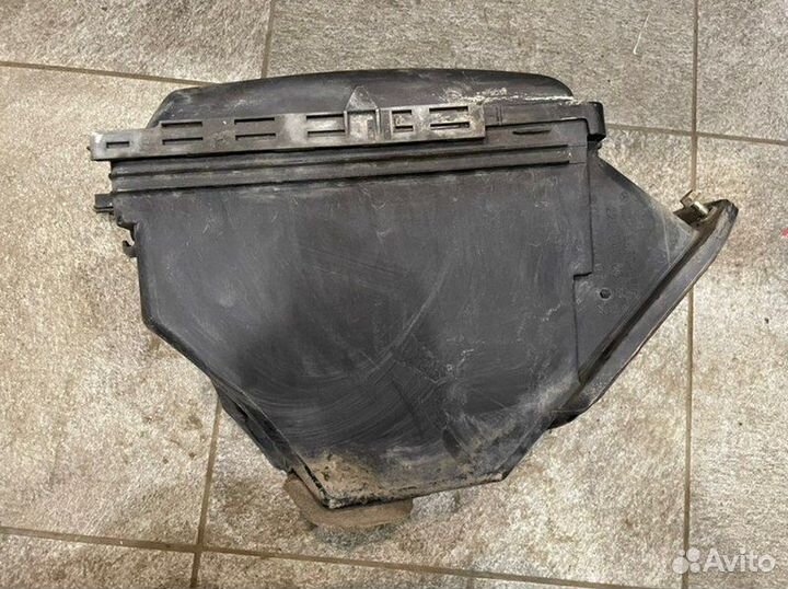 Корпус блока предохранителей Mercedes-Benz S Class