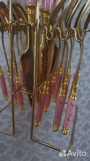 Набор вилок и ложек