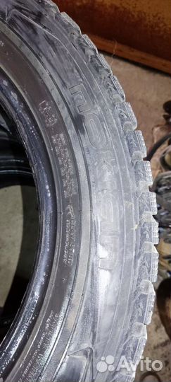 Nokian Tyres Hakkapeliitta 5 215/60 R17