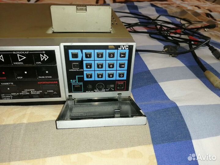 Видеомагнитофон JVC Япония
