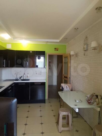 2-к. квартира, 60 м², 8/17 эт.