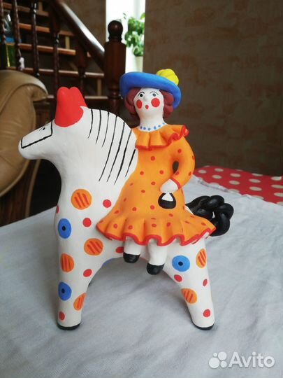 Дымковская игрушка