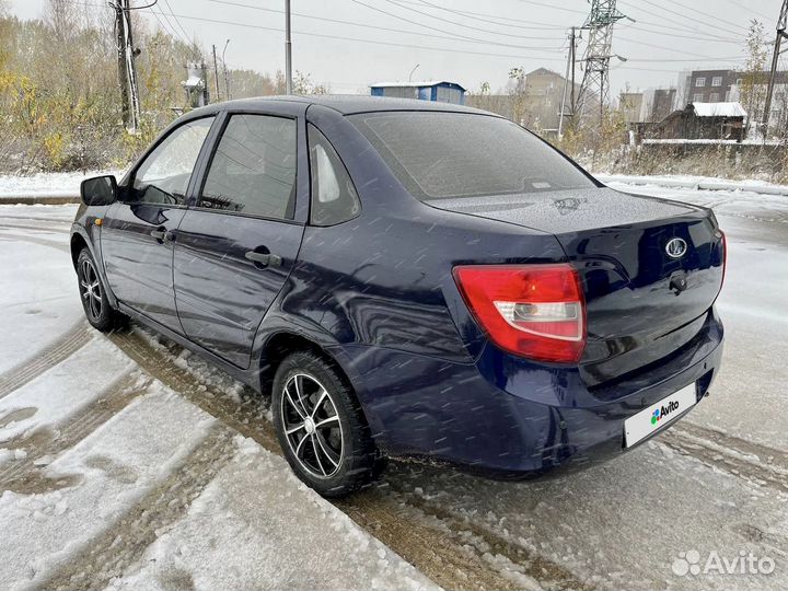 LADA Granta 1.6 МТ, 2012, 200 000 км