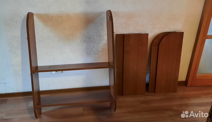 Полка книжная настенная