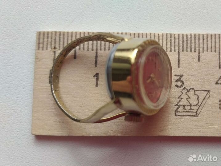 Женские часы чайка ссср.Браслет новый