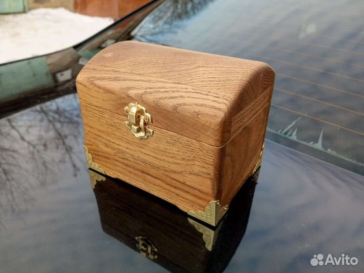 Шкатулка из дуба