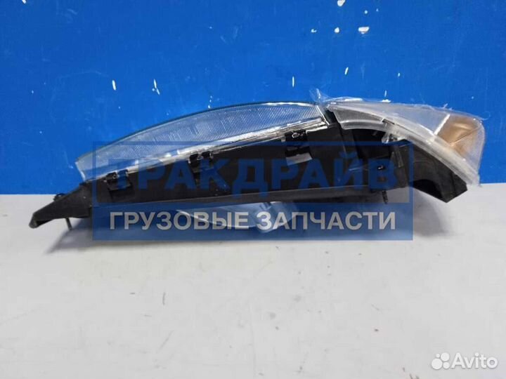 Фара для автомобилей Скания 4 серии правая с поворотником и электрорегулировкой