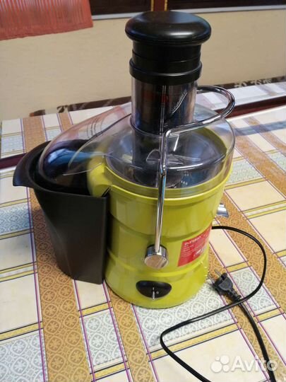 Соковыжималка центробежная