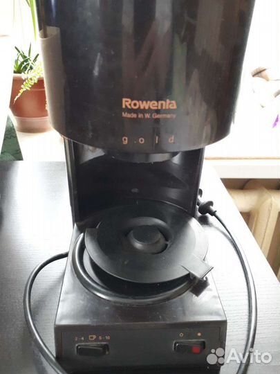 2 кофеварки: