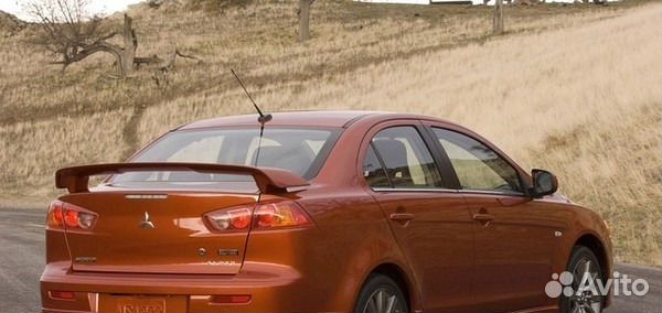 Спойлер митцубиси лансер10 материал стеклопластик