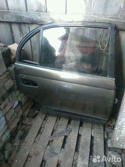 Дверь задняя правая Toyota corona St 190