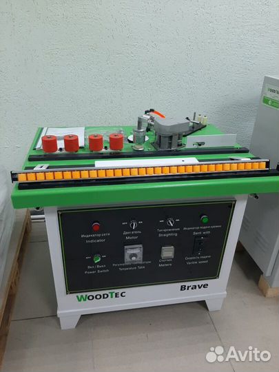 Кромкооблицовочный станок WoodTec