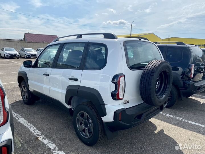 ВАЗ Niva Travel 1.7 МТ, 2023