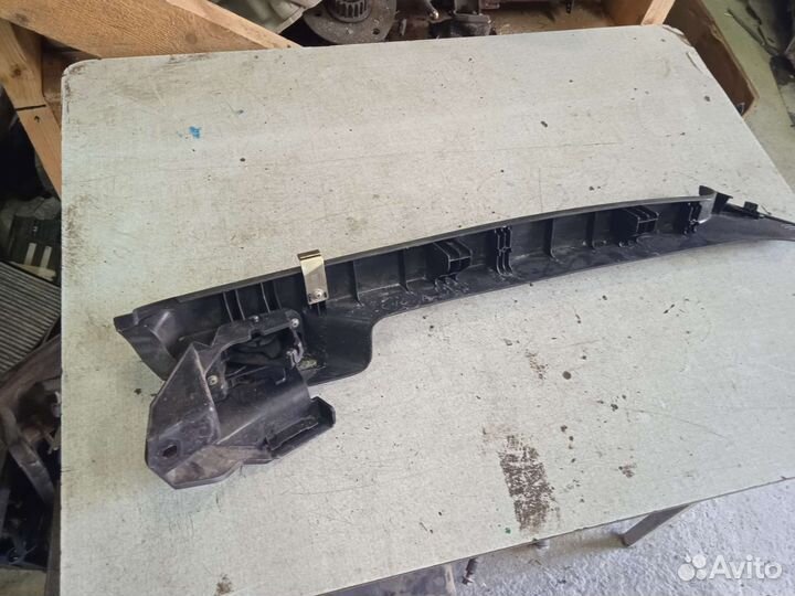 Накладка сидения задн. лев. toyota camry xv 40