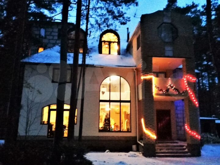 Коттедж 280 м² на участке 23 сот.