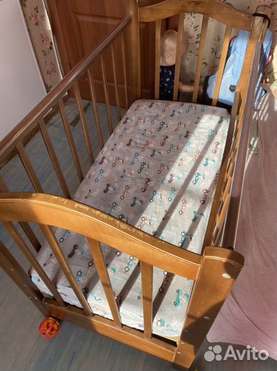 Детская кроватка