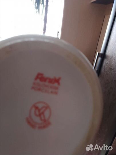 Заварочный чайник и сахарница