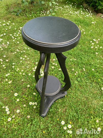 Подставка под цветы