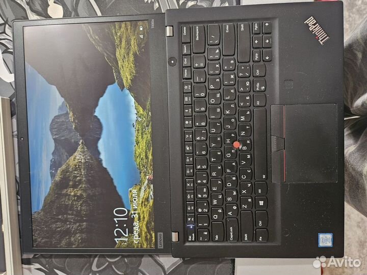 Lenovo thinkpad t490s i7 8665U