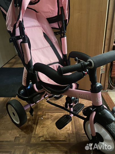 Трёх колёсный коляски